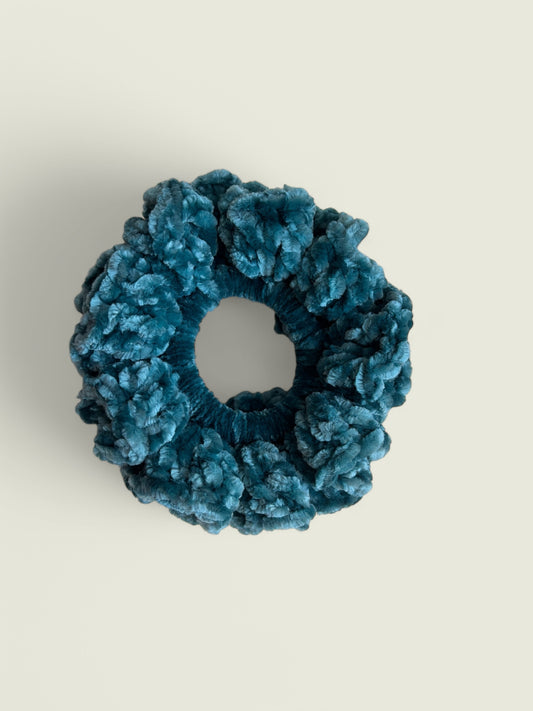 Blauwe/teal velvet scrunchie