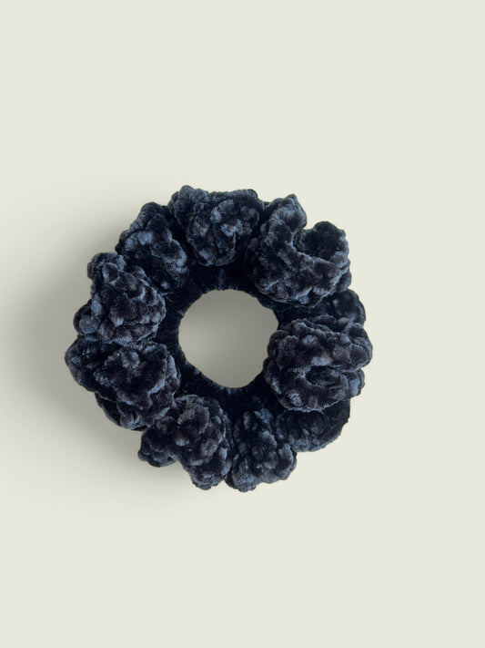 Zwarte velvet scrunchie
