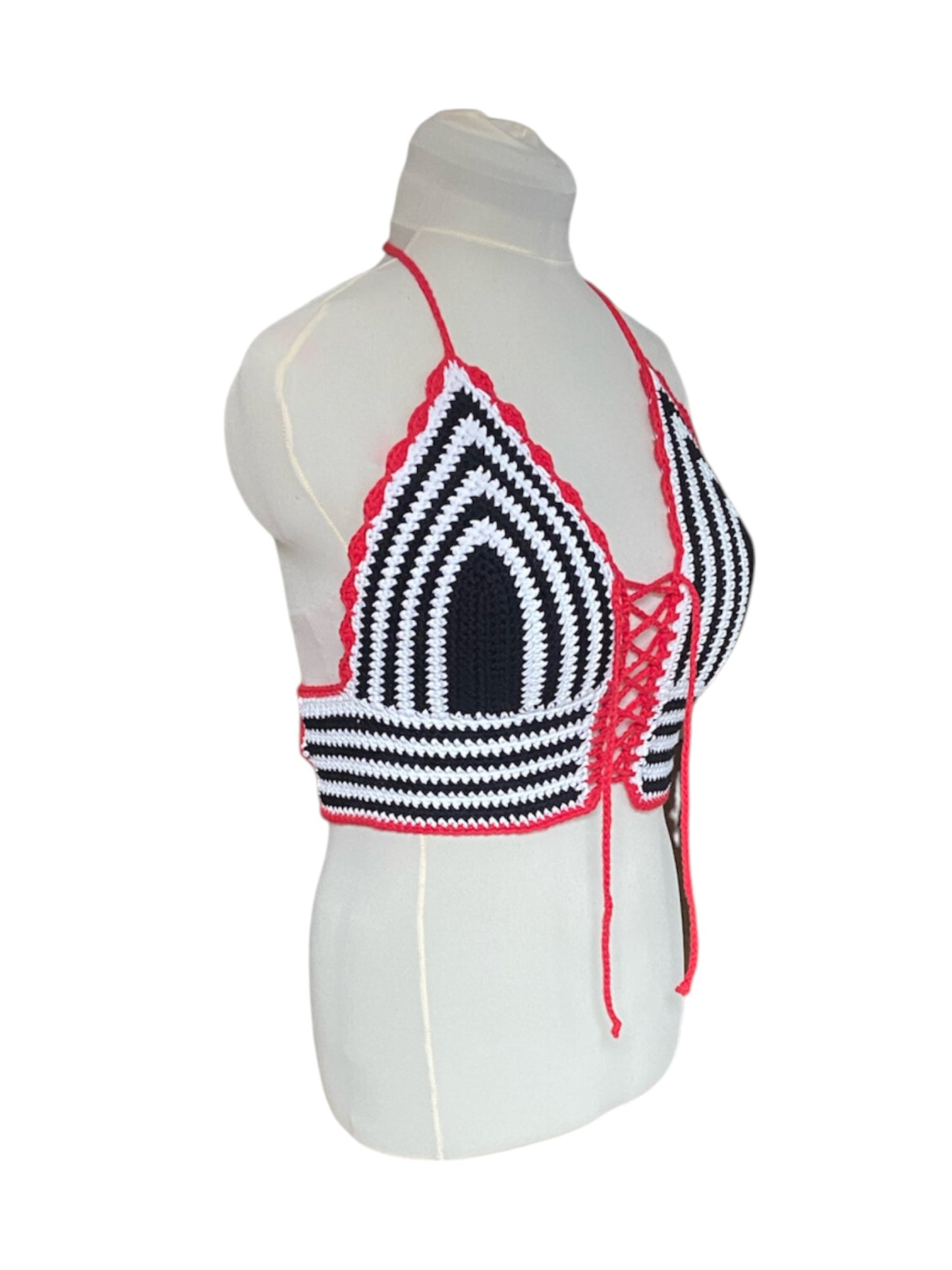Gehaakte, gestreepte corset crop-top katoen zwart, wit, rood – handgemaakte festival top – maat XL