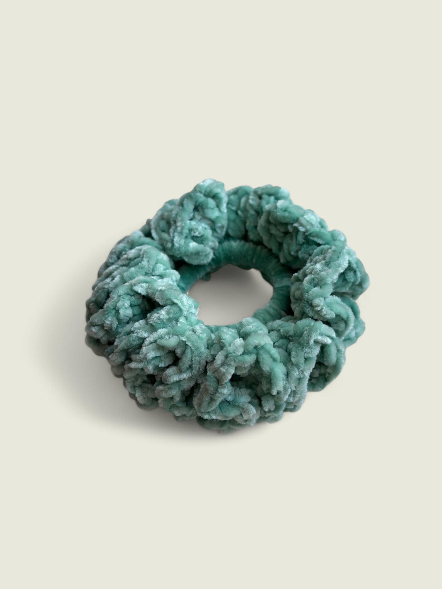 Mintgroene velvet scrunchie