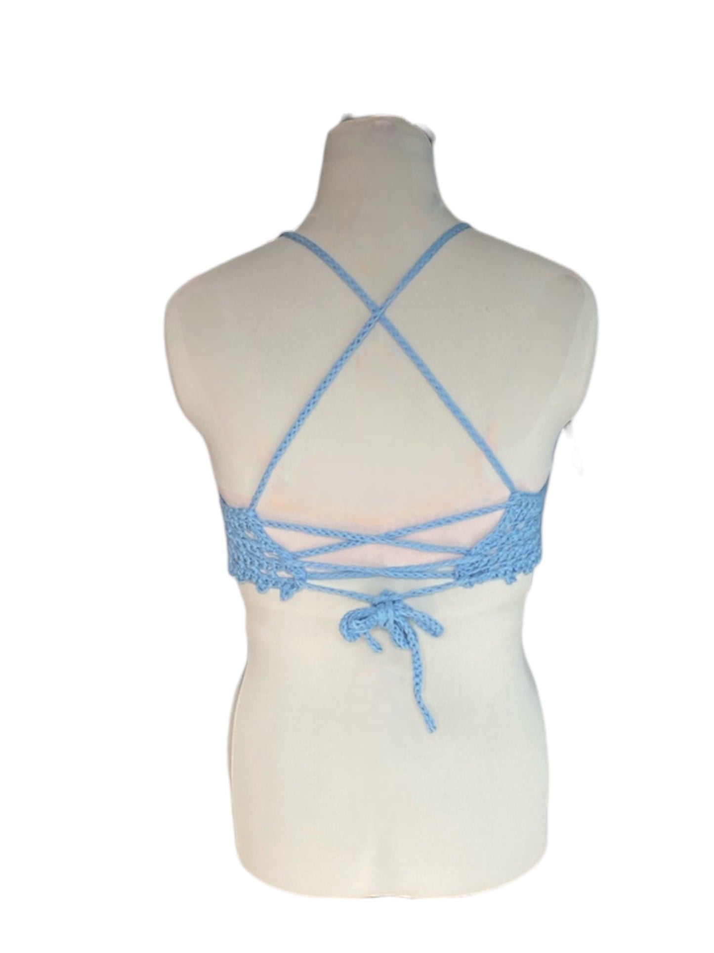 Gehaakte crop-top bralette katoen lichtblauw - handgemaakte festival top (Peek-a-boob) - maat M