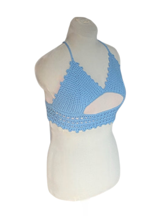 Gehaakte crop-top bralette katoen lichtblauw - handgemaakte festival top (Peek-a-boob) - maat M