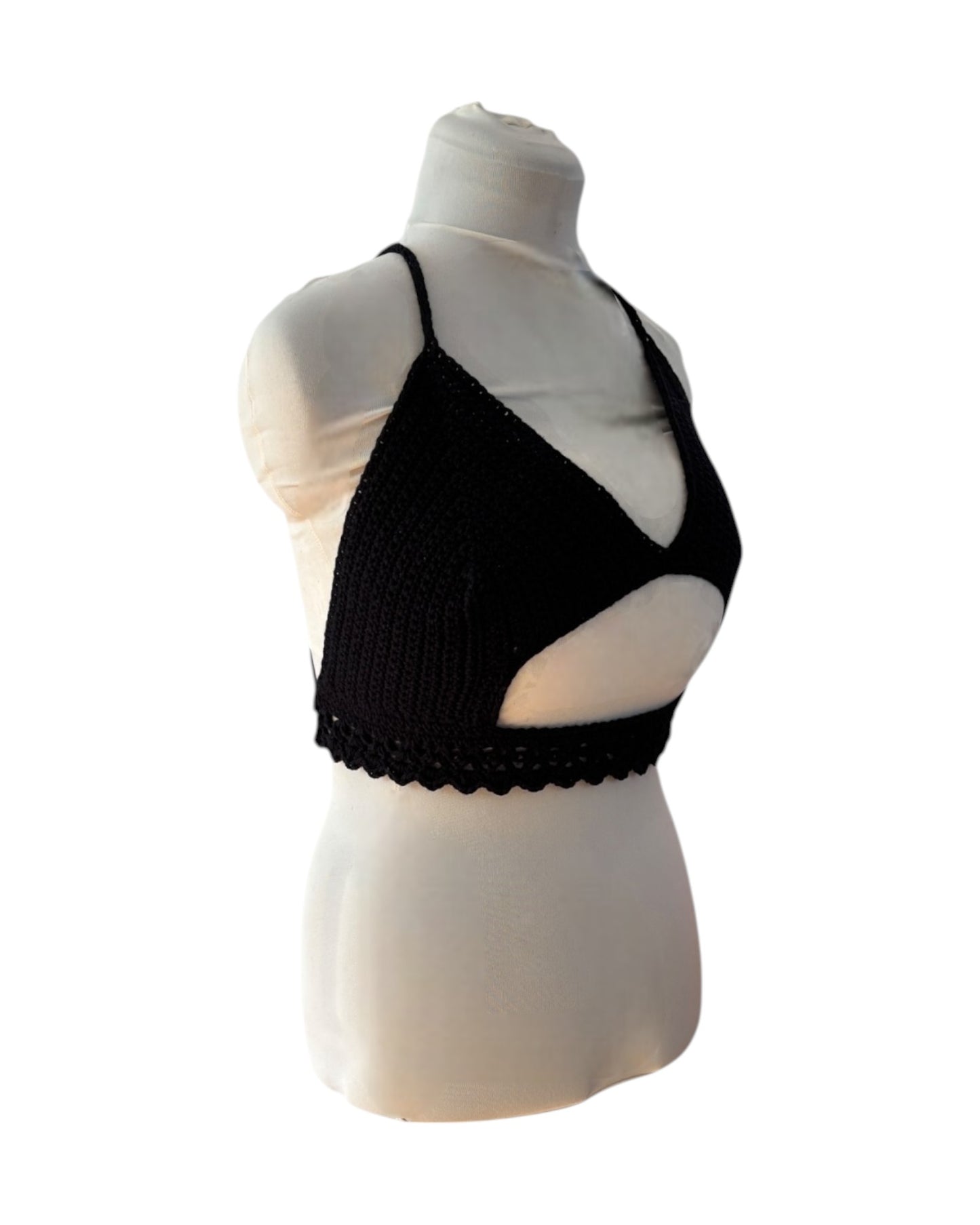 Gehaakte crop-top bralette katoen zwart- handgemaakte festival top (Peek-a-boob) - maat XL