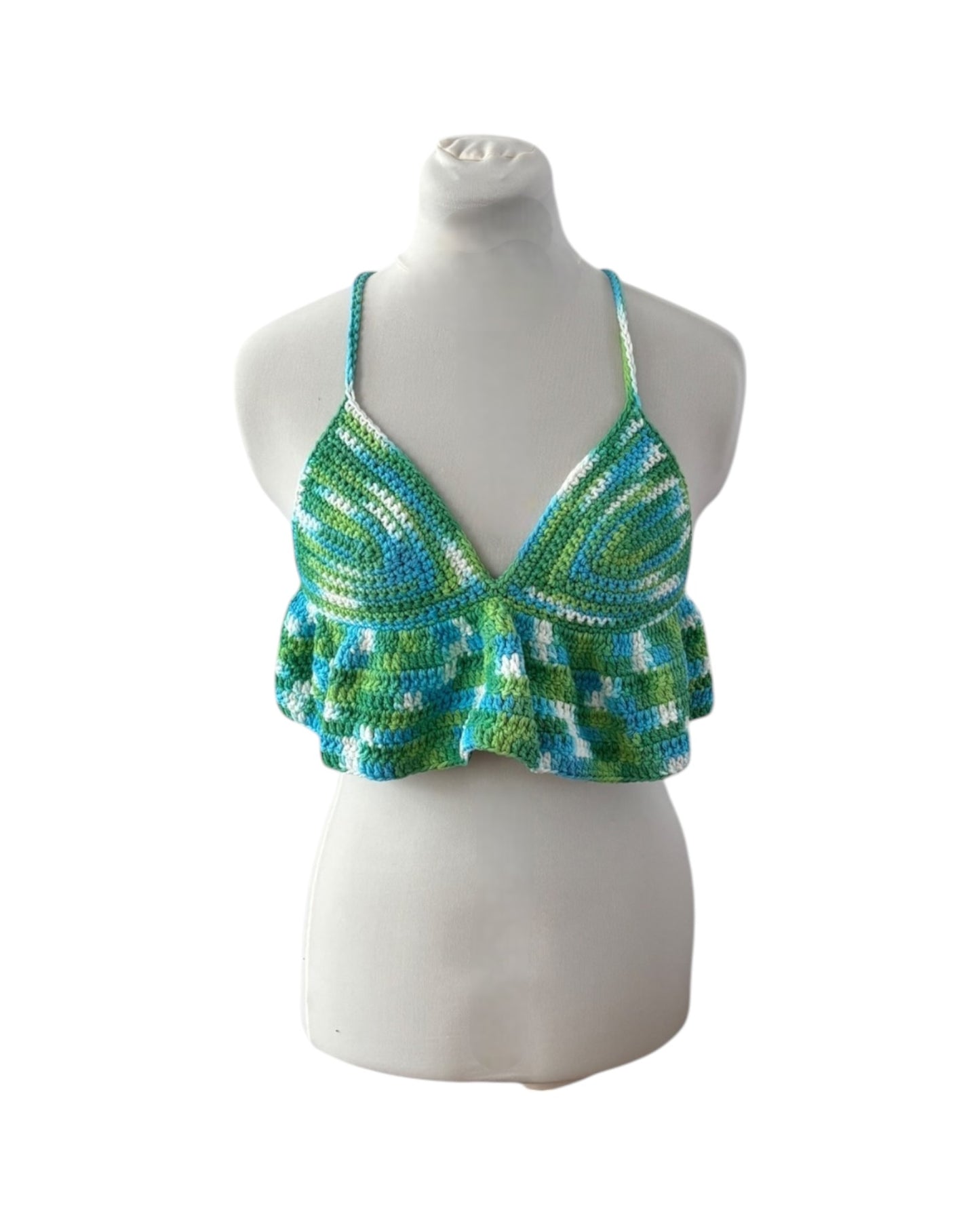 Gehaakte crop-top/bralette van 100% katoen – handgemaakte festival top met speelse ruches van groen-wit-blauwe kleuren – maat S