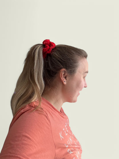 Rode scrunchie
