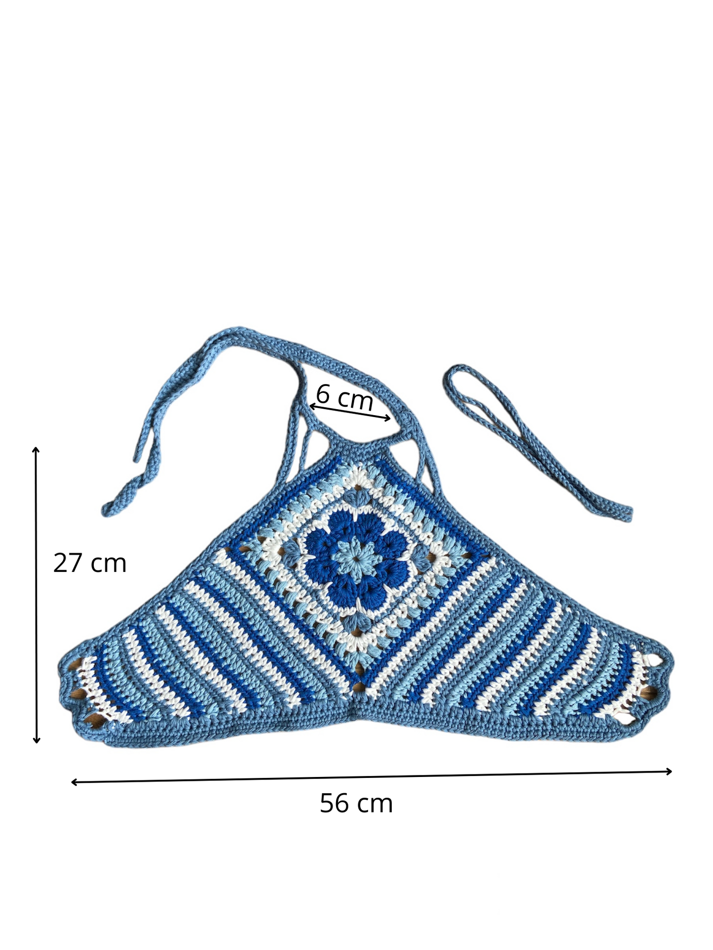 Gehaakte blauwe halter-top met bloem granny square - handgemaakte boho festival top  van katoen – maat S
