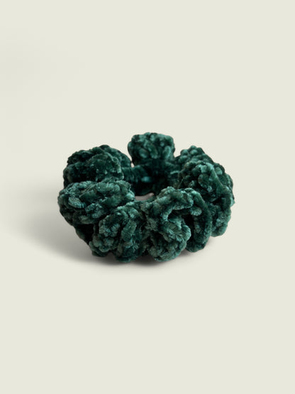 Donkergroene velvet scrunchie