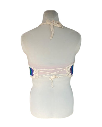 Gehaakte regenboog halter-top met bloem granny square - handgemaakte boho festival top  van katoen – maat M