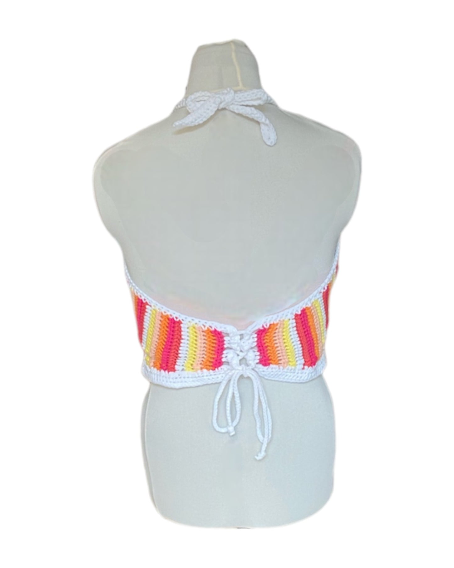 Gehaakte halter-top met bloem granny square - handgemaakte boho festival top  van katoen – maat L