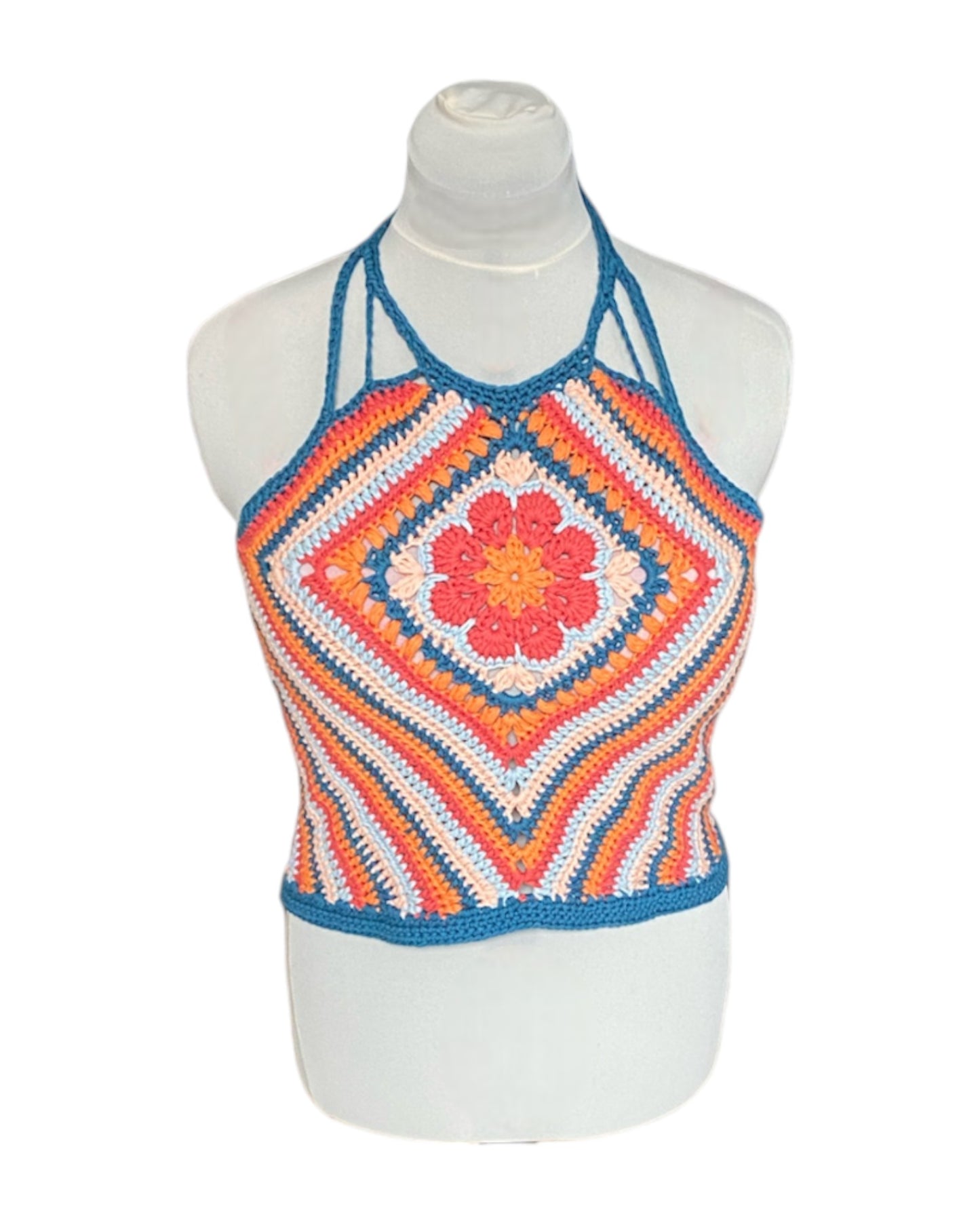 Gehaakte halter-top met bloem granny square - handgemaakte boho festival top van katoen – maat XL