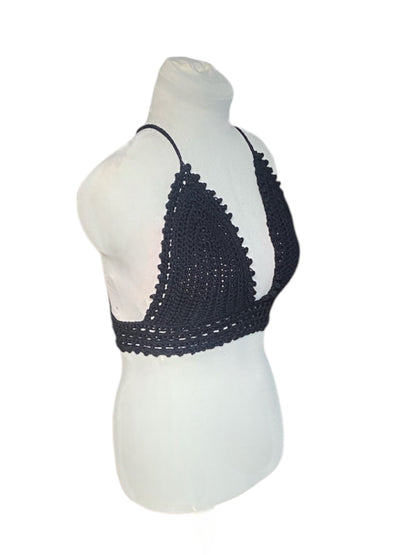 Gehaakte vrolijke crop-top van katoen - handgemaakte zwarte festival top - maat M