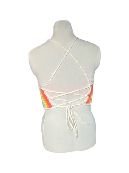 Gehaakte gestreepte crop-top van 100% katoen - handgemaakte festival top, in pastel regenboog kleuren - maat M