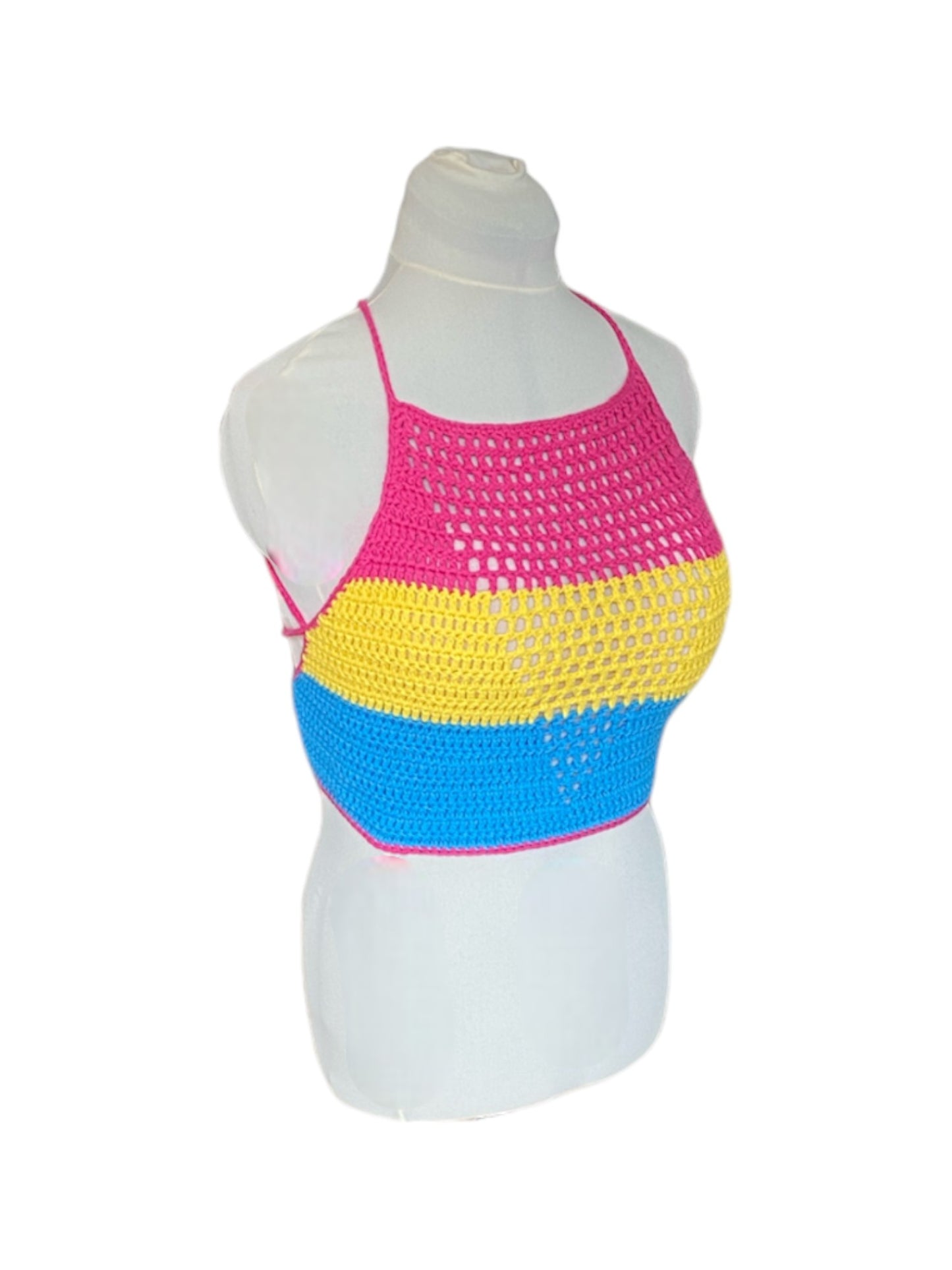 Gehaakte haltertop van 100% katoen met mesh detail in V-vorm - handgemaakte festival top in pan pride kleuren- maat L